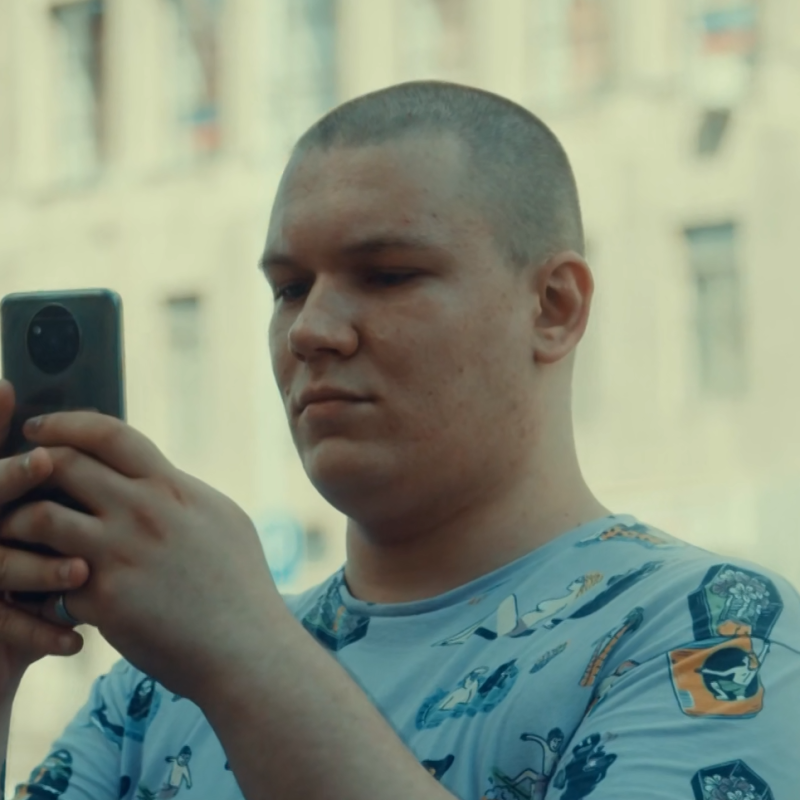 Inside Russia: Traitors and Heroes